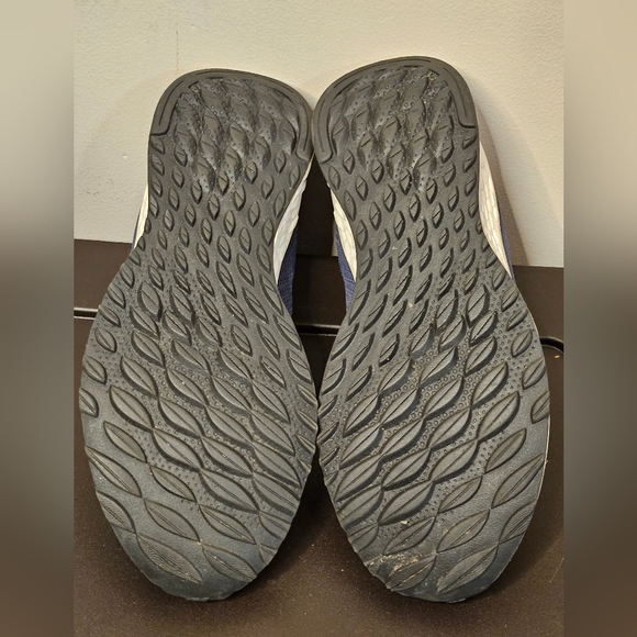 New Balance Fresh foam sneakers size 6 like new worn 1x - Picture 5 of 6